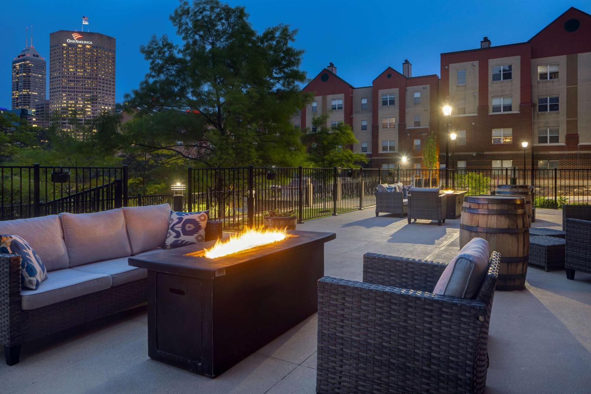 Homewood Suites By Hilton Indianapolis Downtown Iupui Eksteriør bilde